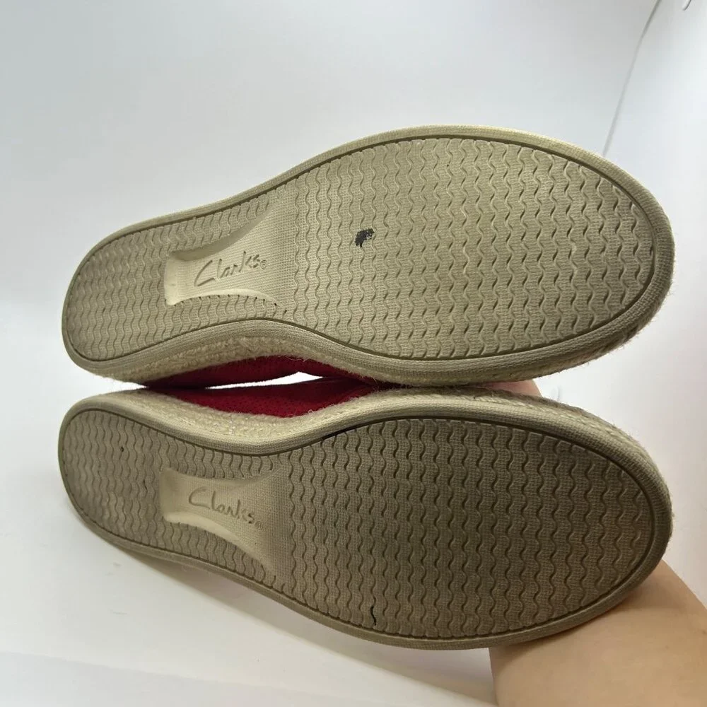Clarks espadrille cushion soft red slip-on comfort shoe 8 medium